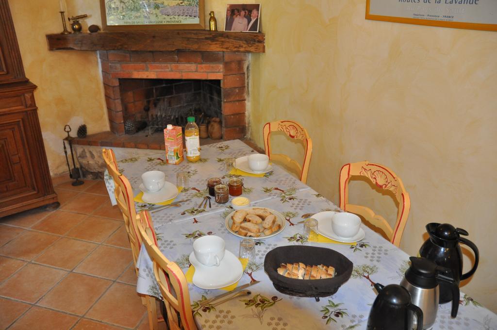 Le Petit Labouret Hotel Revest-du-Bion Ngoại thất bức ảnh
